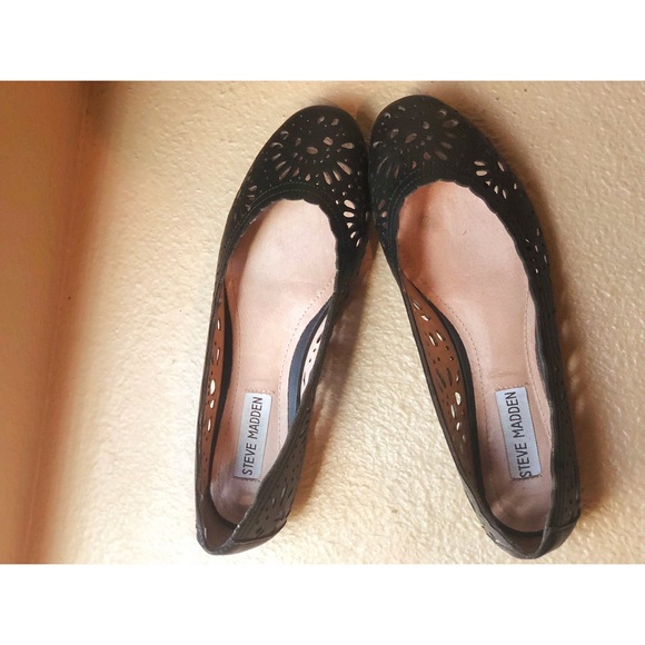 Steve Madden Amylynn Flat (Black) - Picture 2 of 8